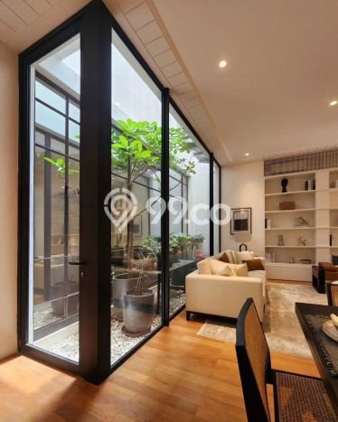 Ready to Use! Premium House LT 130m2 Desain Elegan di Pondok Indah Ready to Use! Premium House LT 130m2 Desain Elegan di Pondok Indah