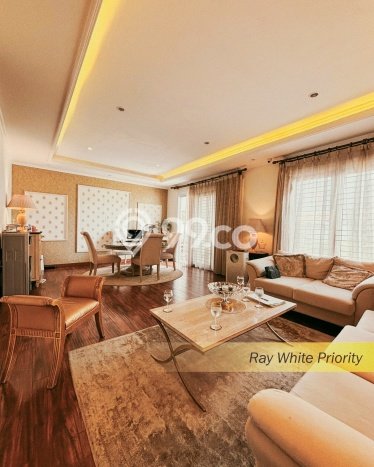 Dijual Rumah Luas Elegan Dengan View Cantik di Lebak Bulus, Jakarta Selatan Dijual Rumah Luas Elegan Dengan View Cantik di Lebak Bulus, Jakarta Selatan
