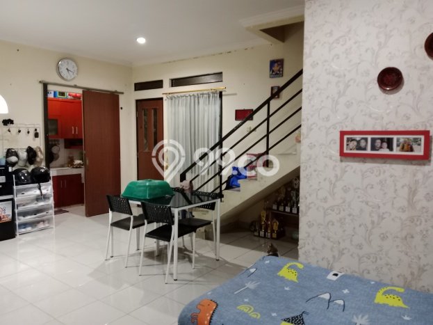 Rumah Minimalis 3 KT di Cirendeu Jakarta Selatan Semi Furnished Rumah Minimalis 3 KT di Cirendeu Jakarta Selatan Semi Furnished