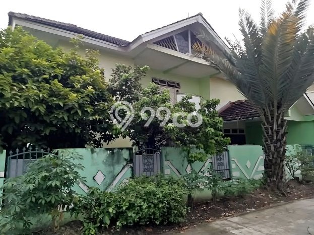 For Sale Rumah 7 Kamar Lokasi Ideal Nyaman dan Strategis di Bekasi Barat For Sale Rumah 7 Kamar Lokasi Ideal Nyaman dan Strategis di Bekasi Barat