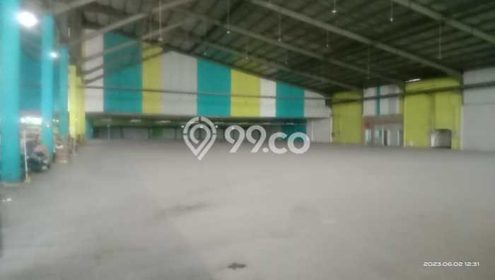 Gudang Disewa di Bandung dengan LB 4608m2 Area Komersial Ramai Gudang Disewa di Bandung dengan LB 4608m2 Area Komersial Ramai