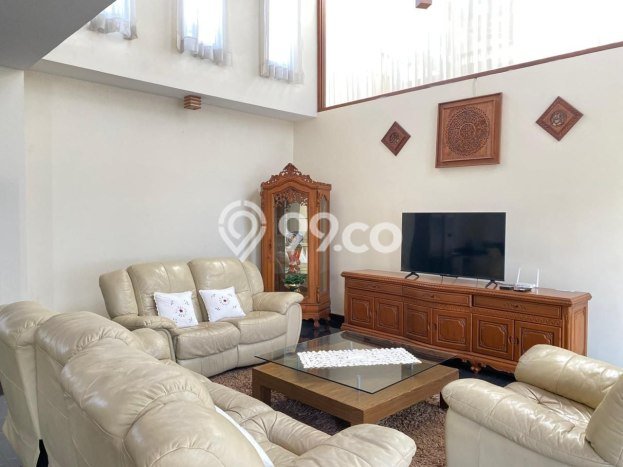 Rumah Luxury Modern Siap Huni di Dago Bandung Rumah Luxury Modern Siap Huni di Dago Bandung