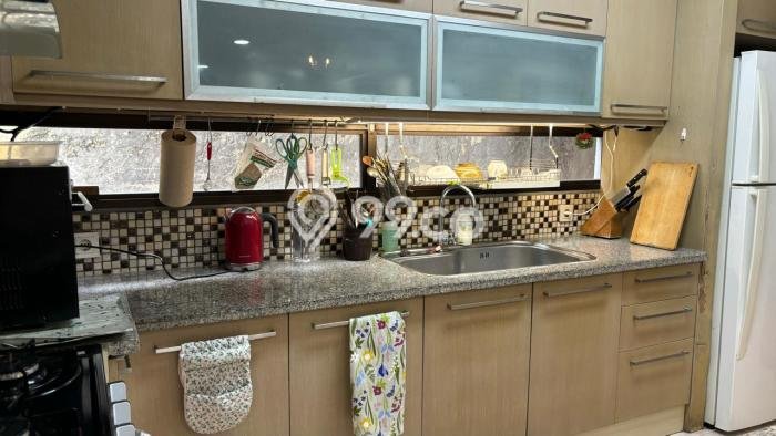 Hunian Cantik Modern Lb 176m2 di Karawaci, Tangerang Hunian Cantik Modern Lb 176m2 di Karawaci, Tangerang
