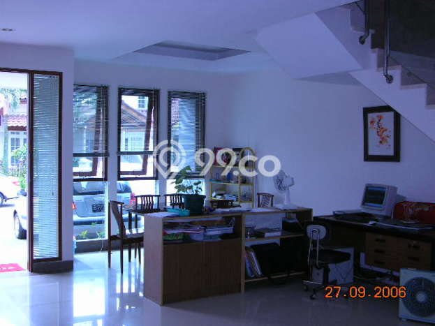 Jual Rumah Favorit Siap Huni LB 160m2 di Karawaci, Tangerang Jual Rumah Favorit Siap Huni LB 160m2 di Karawaci, Tangerang
