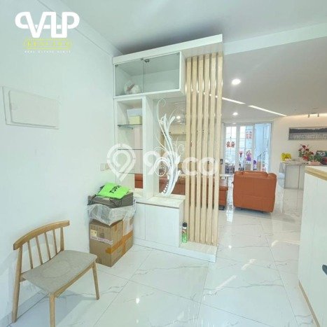 For Sale Rumah Mewah Exclusive di Cengkareng, Jakarta Barat For Sale Rumah Mewah Exclusive di Cengkareng, Jakarta Barat