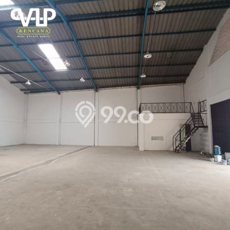 Gudang Disewa di Tangerang, Tangerang, LT 725m2 / LB 350m2 Gudang Disewa di Tangerang, Tangerang, LT 725m2 / LB 350m2