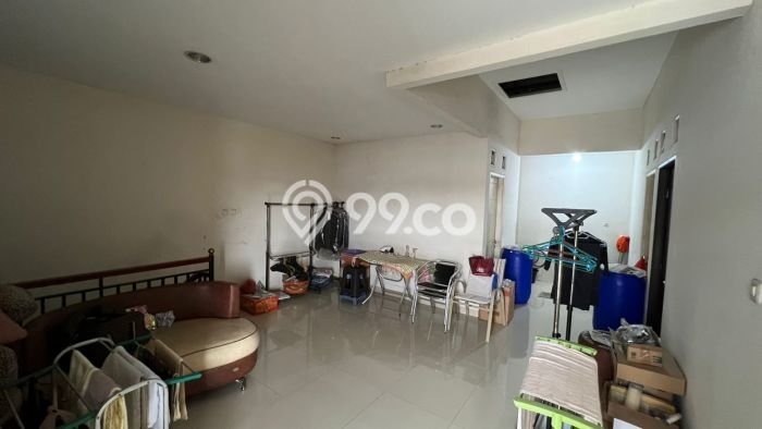 Dijual Rumah Luas Elegan Dengan View Eksklusif di Kalideres, Jakarta Barat Dijual Rumah Luas Elegan Dengan View Eksklusif di Kalideres, Jakarta Barat