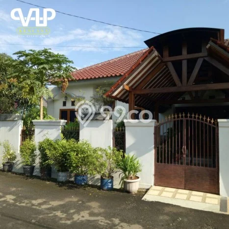 Rumah Luxury Modern Tanpa Renovasi di Tanah Baru Bogor Rumah Luxury Modern Tanpa Renovasi di Tanah Baru Bogor