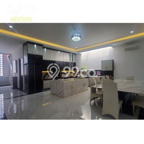 Jual Rumah Luas Megah Dengan View Eksklusif di Kalideres, Jakarta Barat Jual Rumah Luas Megah Dengan View Eksklusif di Kalideres, Jakarta Barat