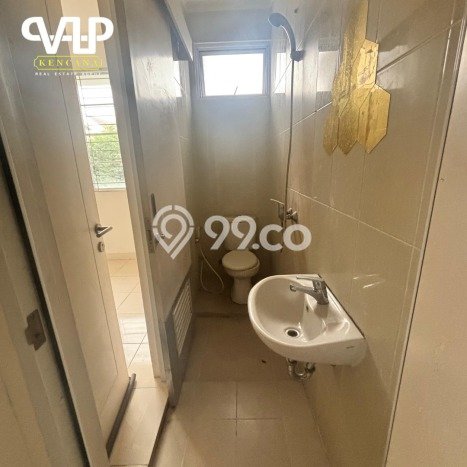 Jual Rumah Eksklusif 2 KT di Gading Serpong, Tangerang Jual Rumah Eksklusif 2 KT di Gading Serpong, Tangerang