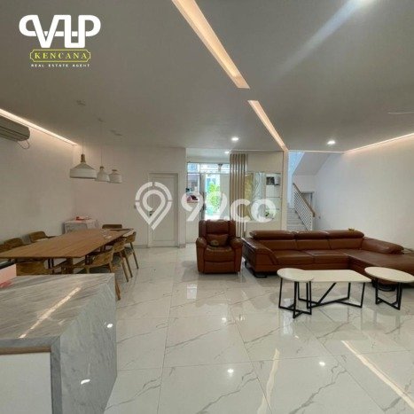For Sale Rumah Mewah Exclusive di Cengkareng, Jakarta Barat For Sale Rumah Mewah Exclusive di Cengkareng, Jakarta Barat