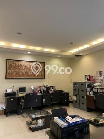 Siap Huni Hunian Elit 6 Kamar di Jambangan Dekat ke Mana Saja Siap Huni Hunian Elit 6 Kamar di Jambangan Dekat ke Mana Saja