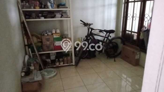For Sale Rumah 5 Kamar Lokasi Ideal Nyaman dan Strategis di Bojonegoro For Sale Rumah 5 Kamar Lokasi Ideal Nyaman dan Strategis di Bojonegoro
