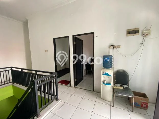 For Sale Rumah 4 Kamar Lokasi Strategis Nyaman dan Strategis di Krembangan For Sale Rumah 4 Kamar Lokasi Strategis Nyaman dan Strategis di Krembangan