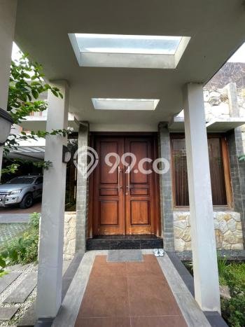 Siap Huni Hunian Elit 6 Kamar di Jambangan Dekat ke Mana Saja Siap Huni Hunian Elit 6 Kamar di Jambangan Dekat ke Mana Saja