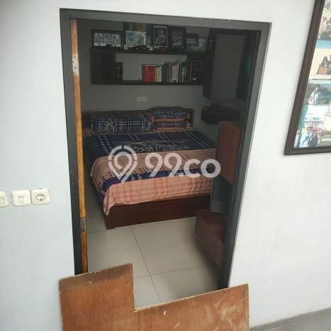 Disewakan Rumah Bagus di Bubutan Harga Rp 2,4 Miliar/ Tahun Disewakan Rumah Bagus di Bubutan Harga Rp 2,4 Miliar/ Tahun