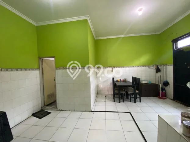For Sale Rumah 4 Kamar Lokasi Strategis Nyaman dan Strategis di Krembangan For Sale Rumah 4 Kamar Lokasi Strategis Nyaman dan Strategis di Krembangan