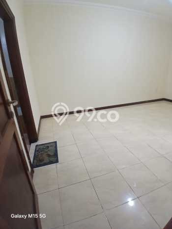 Disewakan Rumah Murah di Citraland Surabaya Punya 3 KT Disewakan Rumah Murah di Citraland Surabaya Punya 3 KT