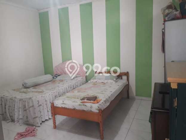 For Sale Rumah 4 Kamar Lokasi Ideal Bagus dan Strategis di Waru For Sale Rumah 4 Kamar Lokasi Ideal Bagus dan Strategis di Waru