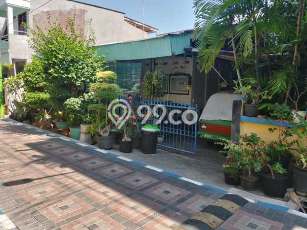 Dijual Rumah 4 Kamar Lokasi Strategis Nyaman dan Strategis di Gubeng Dijual Rumah 4 Kamar Lokasi Strategis Nyaman dan Strategis di Gubeng