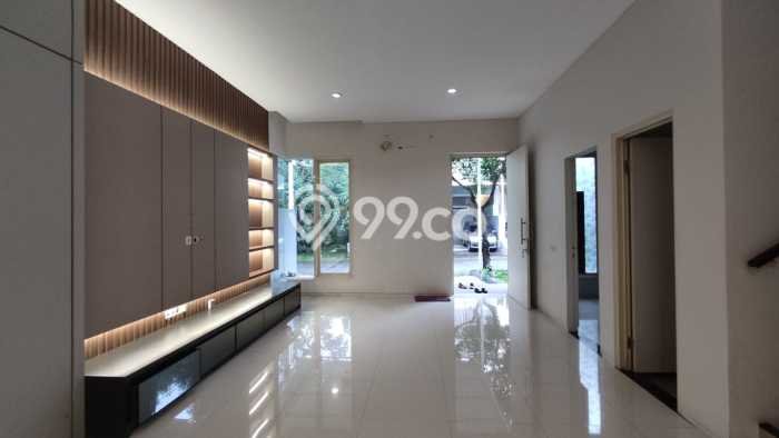 Rumah Luxury Modern Siap Huni di Citraland Surabaya Rumah Luxury Modern Siap Huni di Citraland Surabaya
