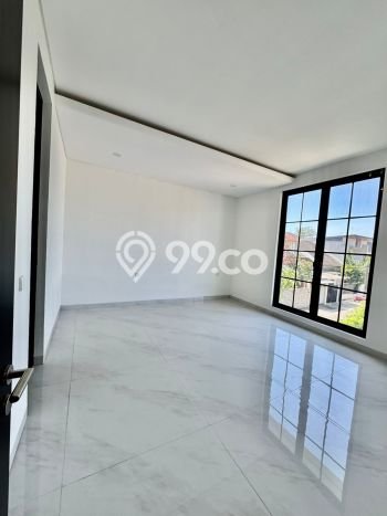 Rumah Luxury Modern Tanpa Renovasi di Citraland Surabaya Rumah Luxury Modern Tanpa Renovasi di Citraland Surabaya