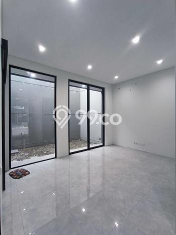 Jual Rumah Mewah Megah Dengan View Cantik di Citraland, Surabaya Jual Rumah Mewah Megah Dengan View Cantik di Citraland, Surabaya