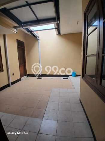 Disewakan Rumah Murah di Citraland Surabaya Punya 3 KT Disewakan Rumah Murah di Citraland Surabaya Punya 3 KT