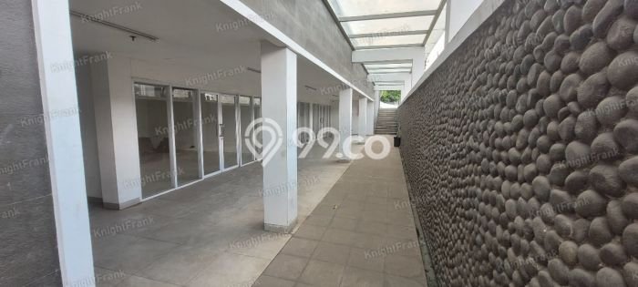Kantor Dijual di Pesanggrahan Jakarta Selatan dengan Luas Bangunan 1914m2 Kantor Dijual di Pesanggrahan Jakarta Selatan dengan Luas Bangunan 1914m2