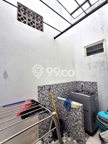 Rumah Modern 3 KT di BSD Tangerang Semi Furnished Rumah Modern 3 KT di BSD Tangerang Semi Furnished