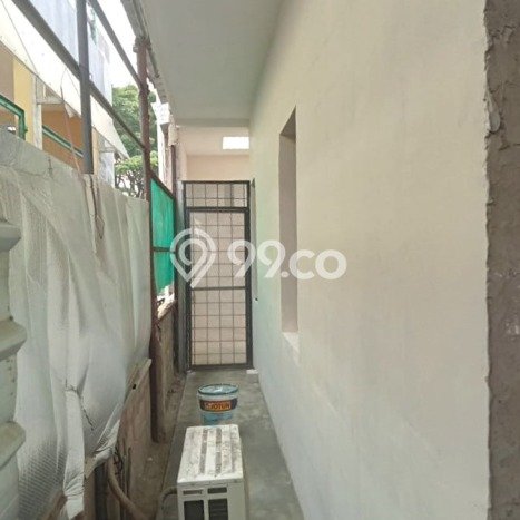 Cocok Untuk Investasi! Dijual Kost di Bintaro 22 Kamar Cocok Untuk Investasi! Dijual Kost di Bintaro 22 Kamar