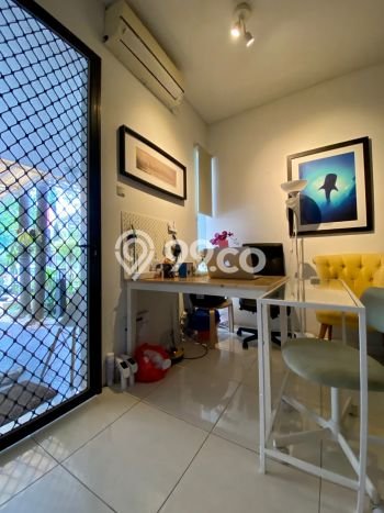 Rumah Elit LB 156m2 Siap Pakai Desain Elegan di Joglo, Jakarta Barat Rumah Elit LB 156m2 Siap Pakai Desain Elegan di Joglo, Jakarta Barat