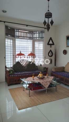 Jual Rumah Mewah Elegan Dengan View Cantik di Bintaro, Tangerang Selatan Jual Rumah Mewah Elegan Dengan View Cantik di Bintaro, Tangerang Selatan