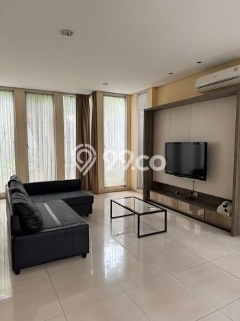 Rumah di Mampang, 3 KT, Area Strategis, Luas 200m² Bangunan 200m² Rumah di Mampang, 3 KT, Area Strategis, Luas 200m² Bangunan 200m²