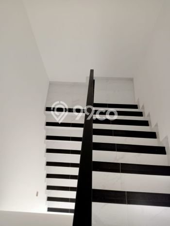 Bisa KPR! Rumah Sektor 9-Bintaro, Tangerang Selatan, Luas 77m² LB 100m² Bisa KPR! Rumah Sektor 9-Bintaro, Tangerang Selatan, Luas 77m² LB 100m²