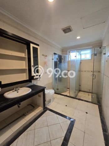 Rumah Eksklusif Siap Huni LT 360m2 di Tebet, Jakarta Selatan Rumah Eksklusif Siap Huni LT 360m2 di Tebet, Jakarta Selatan