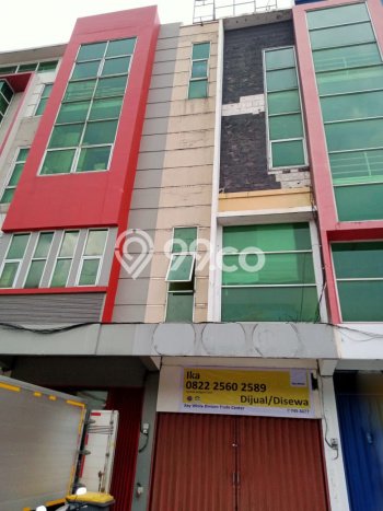 Ruko Disewa di Jakarta Selatan dengan LB 234m2 Area Komersial Ramai Ruko Disewa di Jakarta Selatan dengan LB 234m2 Area Komersial Ramai