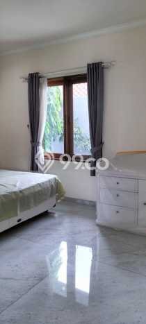 Rumah di Pondok Indah, Akses ke Fasilitas, LT 482m² Rumah di Pondok Indah, Akses ke Fasilitas, LT 482m²