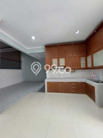 HOT DEAL! Rumah area Bintaro, 2 KM, Lingkungan Asri, Luas 136m² LB 170m² HOT DEAL! Rumah area Bintaro, 2 KM, Lingkungan Asri, Luas 136m² LB 170m²