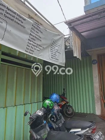 Ruko Disewa di Jakarta Timur dengan LB 72m2 Area Komersial Ramai Ruko Disewa di Jakarta Timur dengan LB 72m2 Area Komersial Ramai