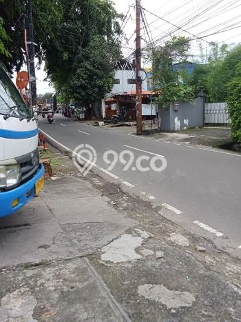 Ruko Disewa di Jakarta Timur dengan LB 72m2 Area Komersial Ramai Ruko Disewa di Jakarta Timur dengan LB 72m2 Area Komersial Ramai