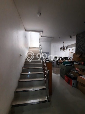Rumah Mewah LB 400m2 Siap Huni Desain Elegan di Serpong Villa Melati Mas, Tangerang Selatan Rumah Mewah LB 400m2 Siap Huni Desain Elegan di Serpong Villa Melati Mas, Tangerang Selatan