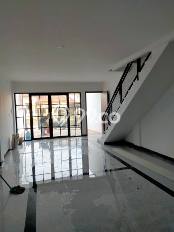 Dijual Hunian Rumah Terawat 3 KT di BSD, Tangerang Dijual Hunian Rumah Terawat 3 KT di BSD, Tangerang