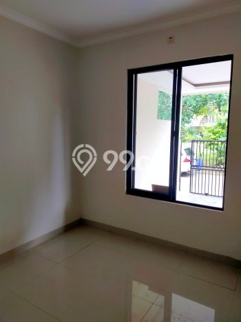 Rumah Luas Asri 4 KT Siap Pakai di Serpong Villa Melati Mas Tangerang Selatan Rumah Luas Asri 4 KT Siap Pakai di Serpong Villa Melati Mas Tangerang Selatan