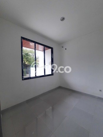 Dijual Hunian Rumah Terawat 4 Kamar di Serpong Villa Melati Mas, Tangerang Selatan Dijual Hunian Rumah Terawat 4 Kamar di Serpong Villa Melati Mas, Tangerang Selatan