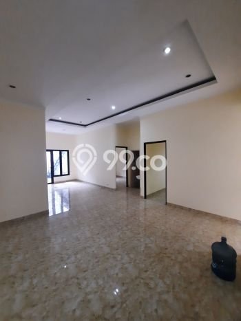 Rumah Luas Asri 3 KT Siap Pakai di Serpong Villa Melati Mas Tangerang Selatan Rumah Luas Asri 3 KT Siap Pakai di Serpong Villa Melati Mas Tangerang Selatan