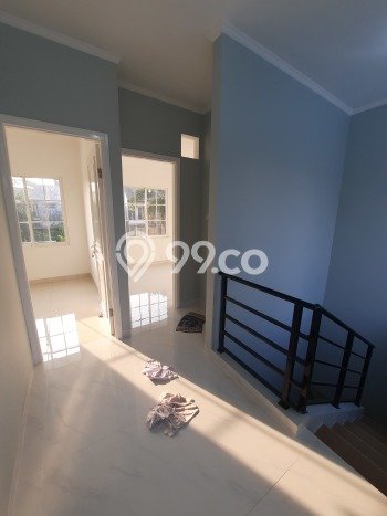 Rumah Luas Asri 3 KT Siap Huni di BSD City Tangerang Rumah Luas Asri 3 KT Siap Huni di BSD City Tangerang