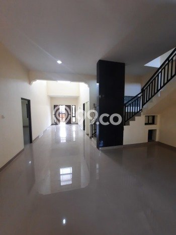 Rumah Luxury Modern Siap Huni di BSD City Tangerang Rumah Luxury Modern Siap Huni di BSD City Tangerang