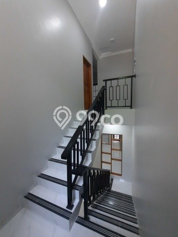Rumah Modern 3 KT di Serpong Villa Melati Mas Tangerang Selatan Unfurnished Rumah Modern 3 KT di Serpong Villa Melati Mas Tangerang Selatan Unfurnished