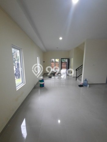 Rumah Modern 4 KT di Serpong Villa Melati Mas Tangerang Selatan Unfurnished Rumah Modern 4 KT di Serpong Villa Melati Mas Tangerang Selatan Unfurnished